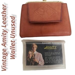 Vintage Amity Leather Wallet Kiss Clasp Coin Bi-Fold Snap Closure Unused
